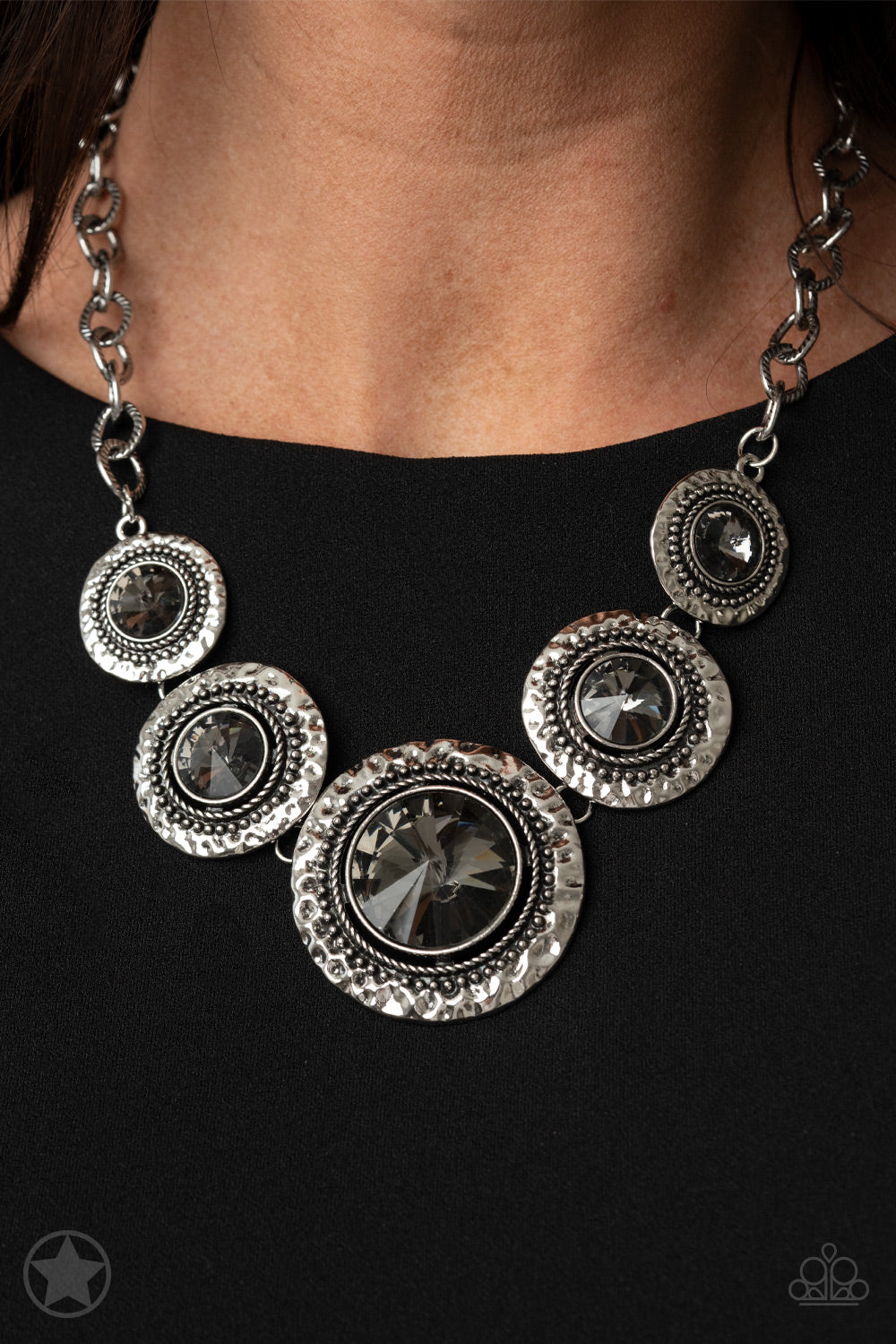 Global Glamour - Black