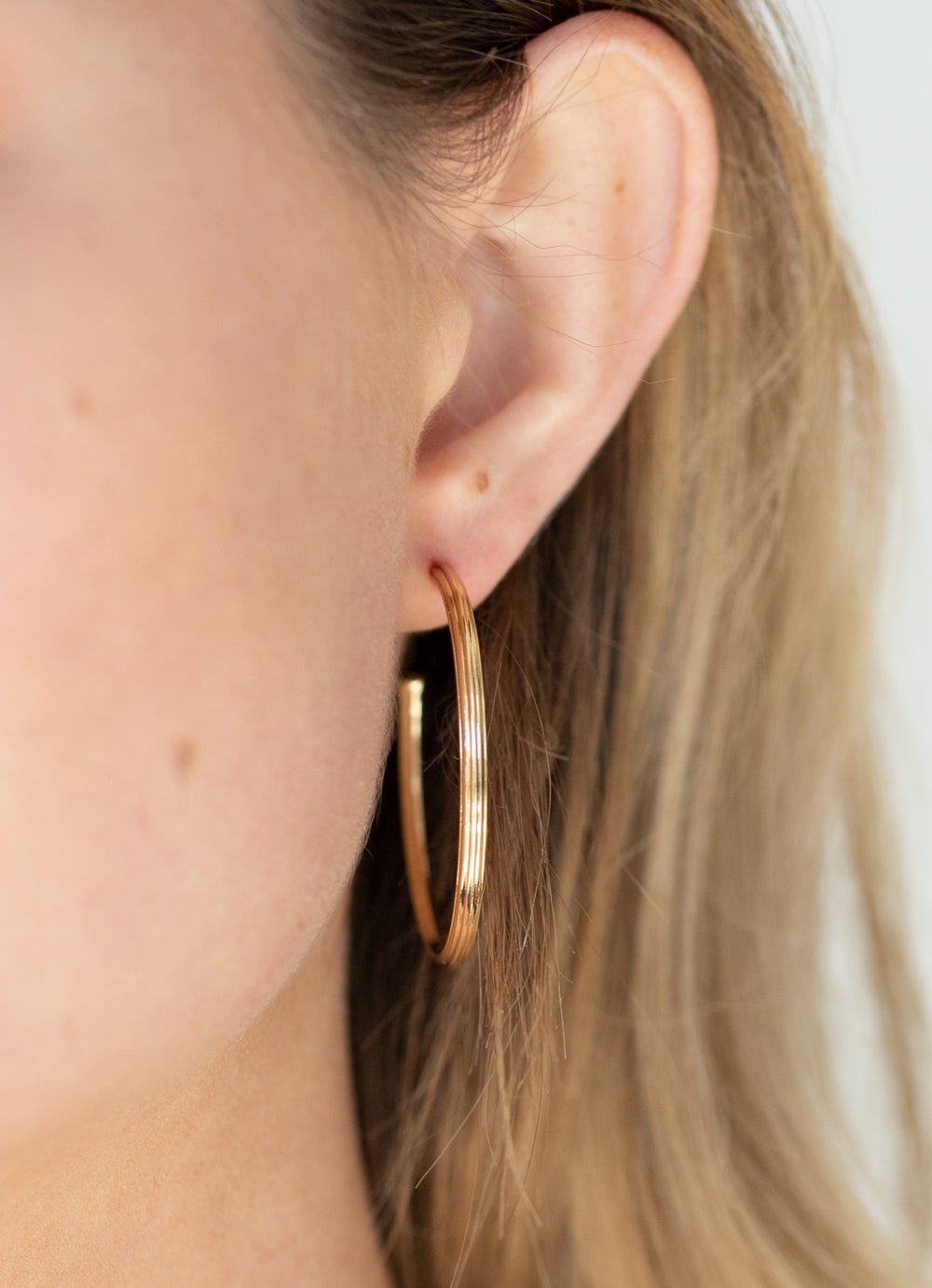 Chic As Can Be - Gold